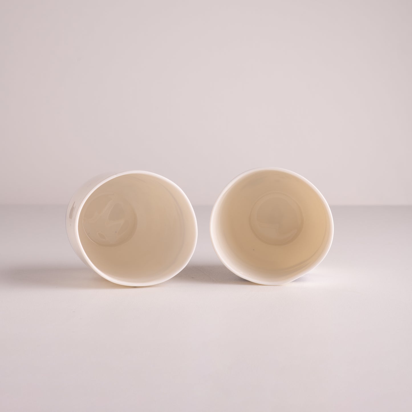 Atlantik šolja od prozirnog porcelana / 300ml skoro savršena