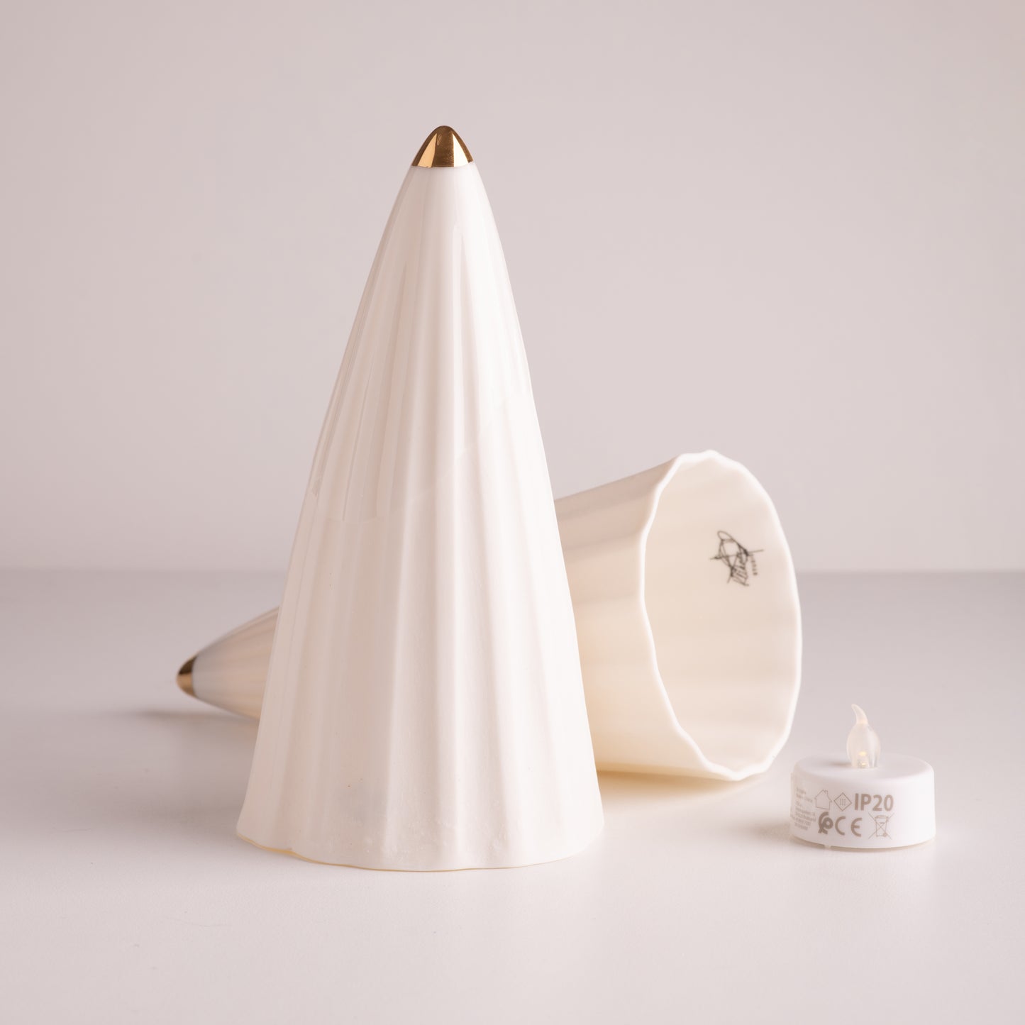 Veliki porcelanski ukras decembarska edicija