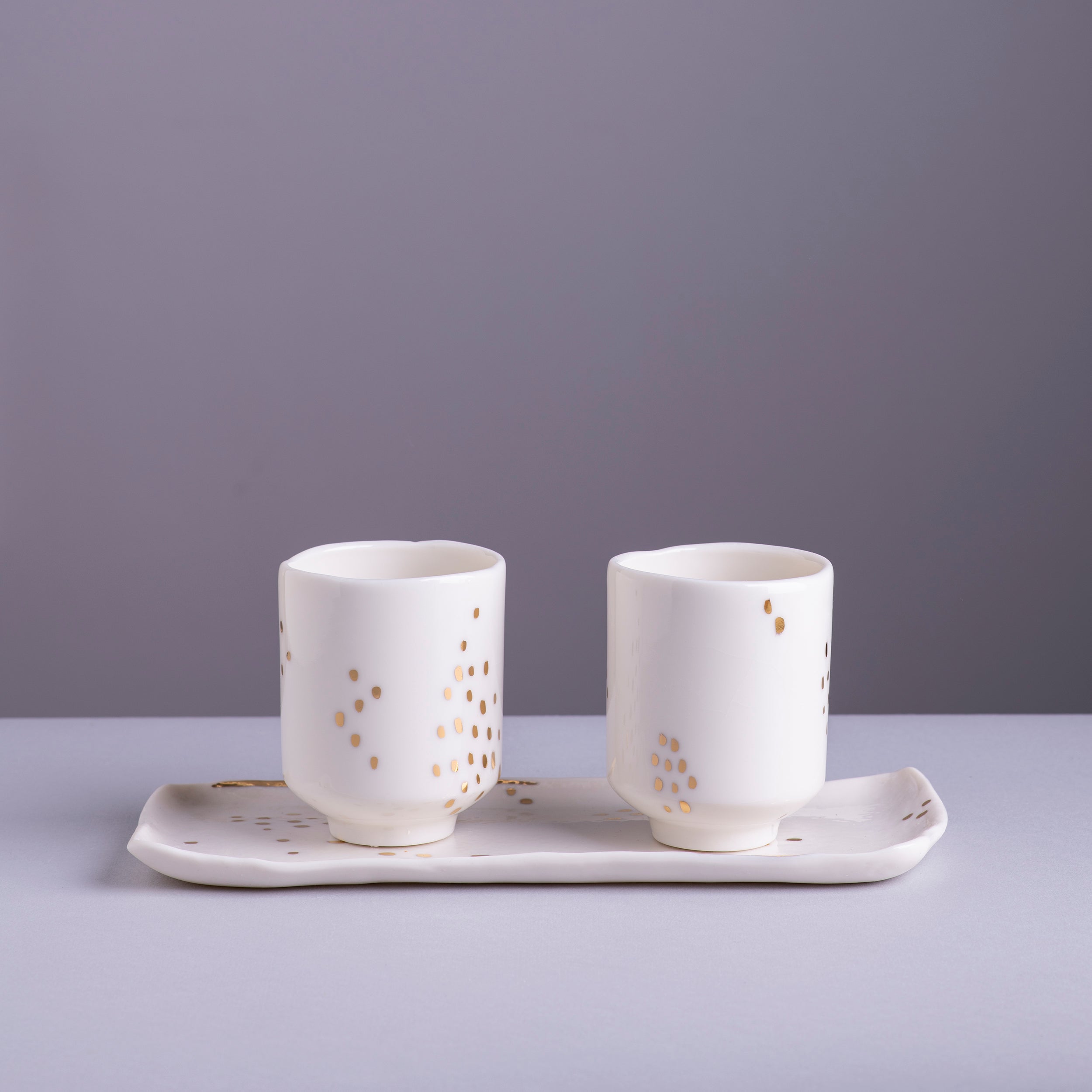 Two cups with tray translucent