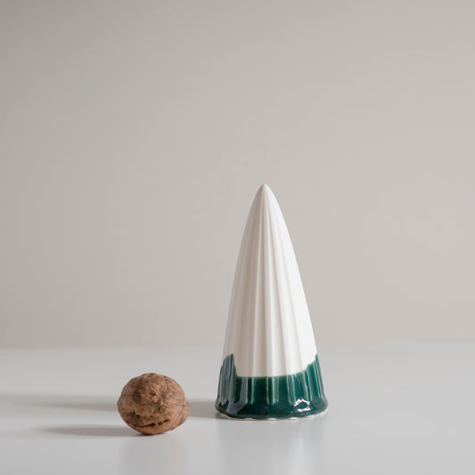 Veliki zeleni porcelanski ukras