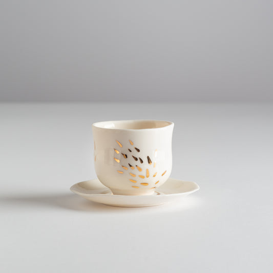 Kamelija 80ml od prozirnog porcelana sa tacnom